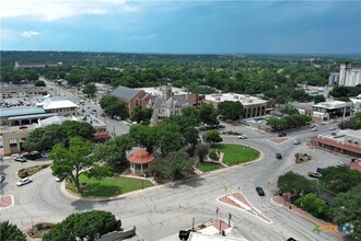 Building Photo - 337 Main Plaza