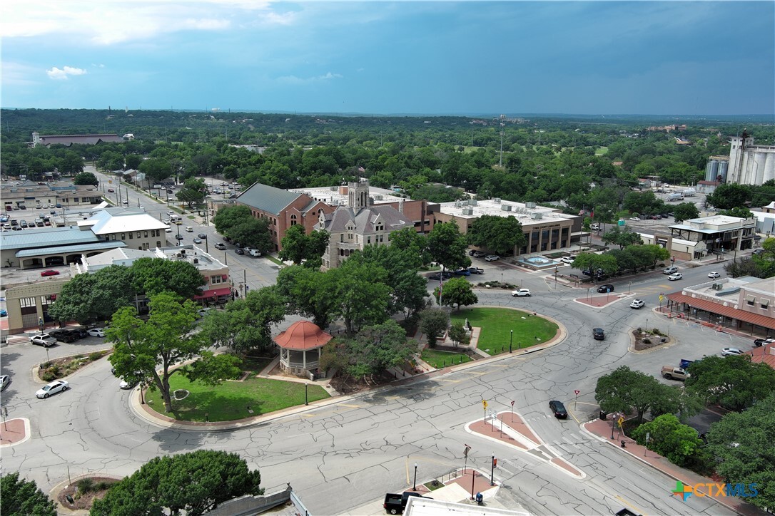 Primary Photo - 337 Main Plaza