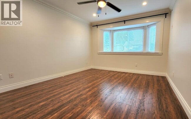 Building Photo - 1391 E 61st Ave