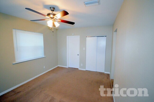 Foto del edificio - 7707 Silver Oak Ln