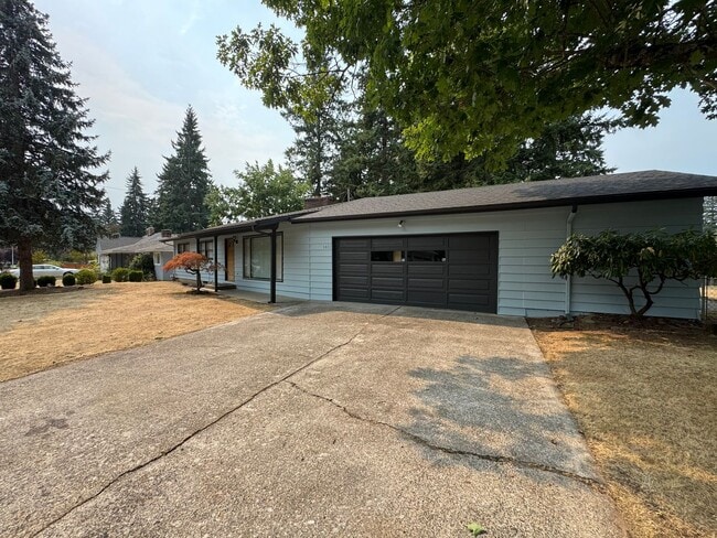 Building Photo - Single-Level 3-Bedroom Home with RV Parkin...