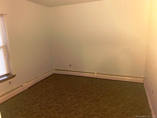 Foto del edificio - 379 Woodland St