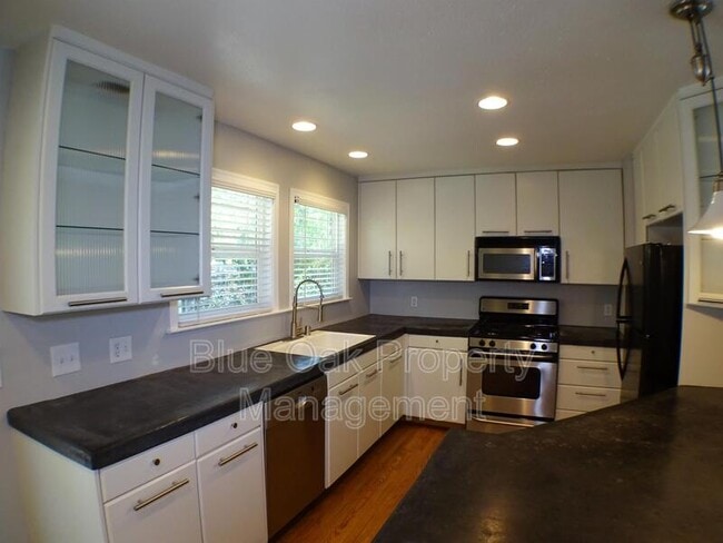 Building Photo - 1804 Citrus Ave