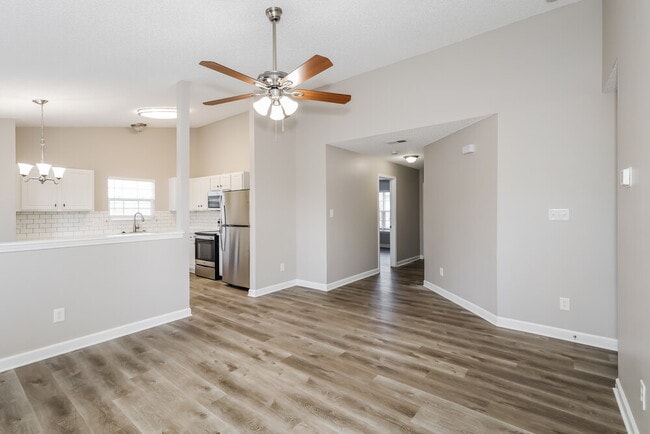 Foto del edificio - 4905 Aldersbrook Dr
