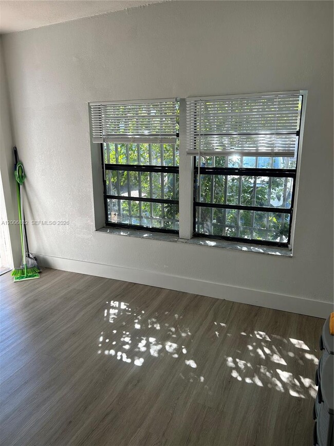 Foto del edificio - 1631 NW 29th Ave