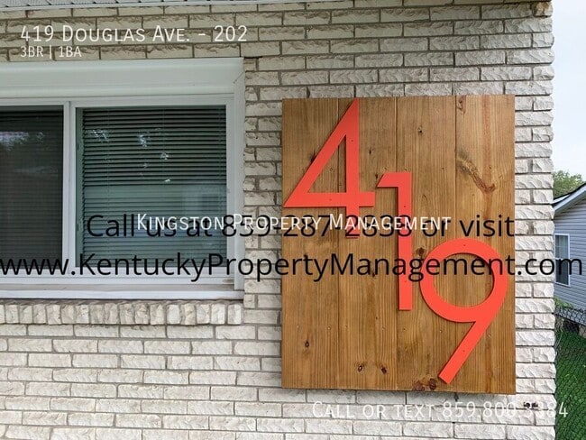 Building Photo - 419 Douglas Ave