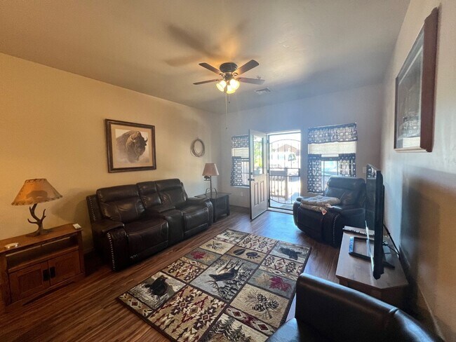 Building Photo - 2347 Quarter Horse Trl