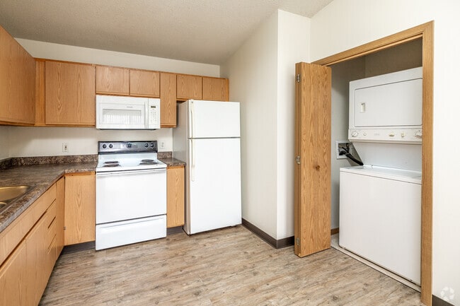 2 habitaciones, 1 baño - 3er piso/920 pies cuadrados - Jacolyn Corner Condos Apartments