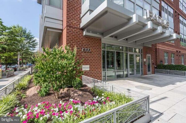 Foto del edificio - 1300 N St NW