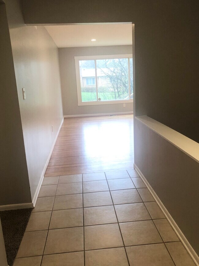 Building Photo - 2988 Aspen Ln