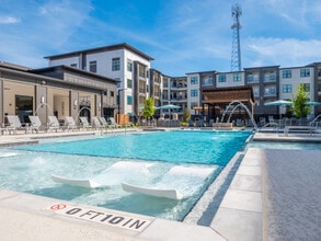 Baja Shelf Pool - The Waters at Freeport