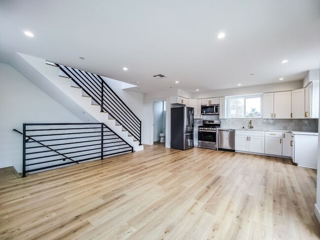 Photo - 3811 W Exposition Blvd Apartment