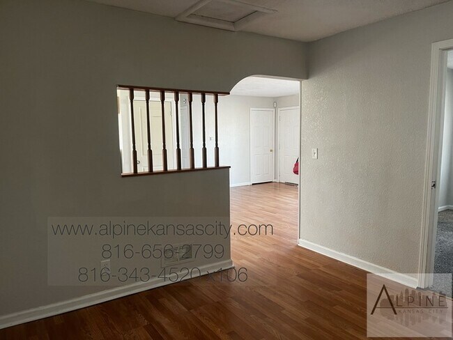Foto del edificio - Spacious Vineyard Ranch, Fenced, Deck!