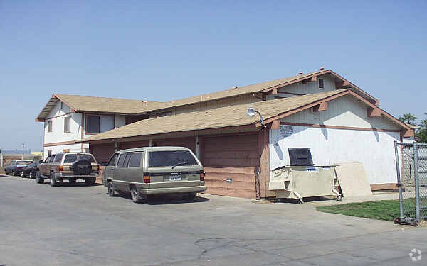 Foto del edificio - 758-810 S Adler Ave