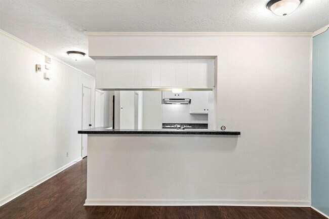 Building Photo - 15035 Nuwood Ln