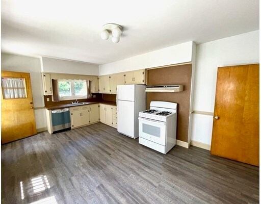 Foto del edificio - 290 River St