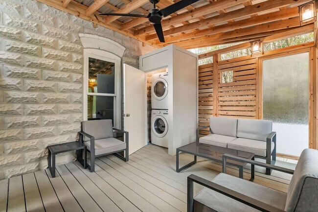 Foto del edificio - 15 Old Mission Ave