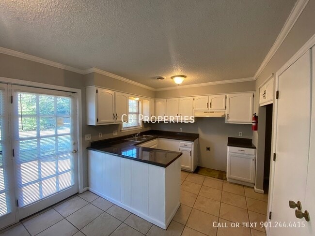 Building Photo - 6571 Elkgate