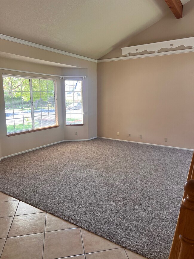 Foto del edificio - 28555 Red Cedar Pl