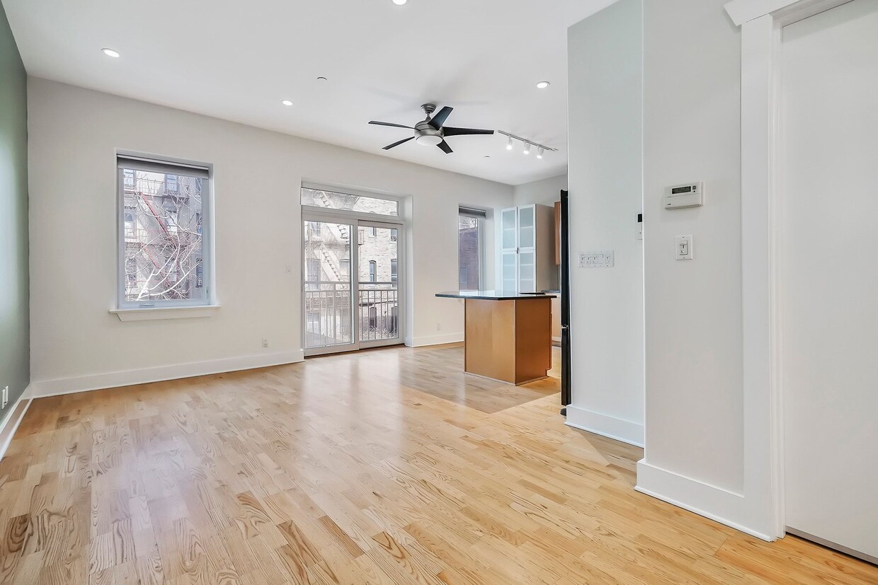 Foto principal - 317 S 4th St