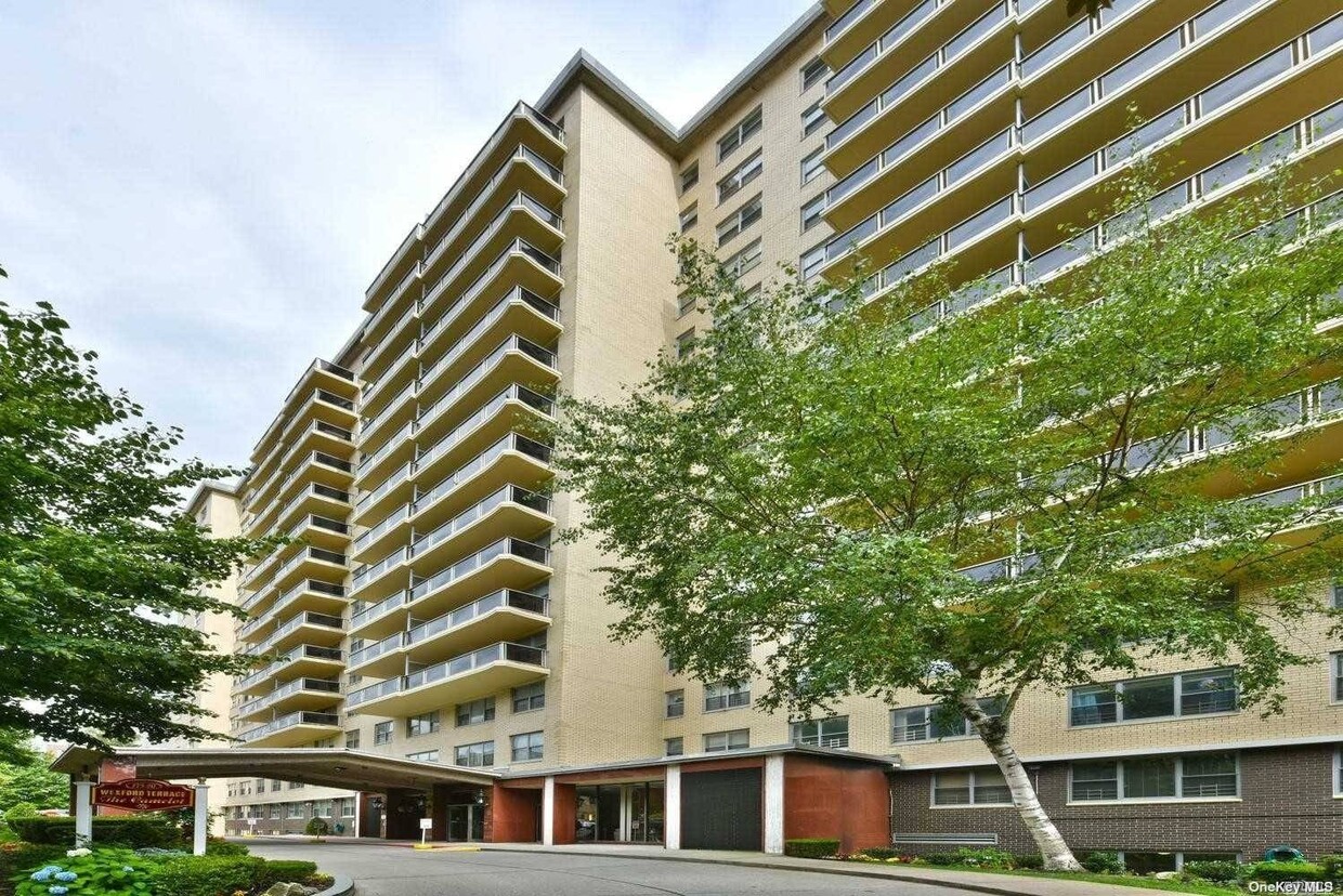 Primary Photo - 175-20 Wexford Terrace
