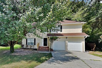 Building Photo - 1787 Ashbury Point Dr