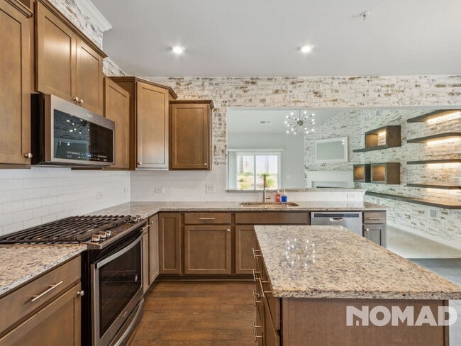 Building Photo - 15 Millican Dr
