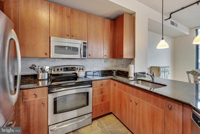 Foto del edificio - 520 John Carlyle St