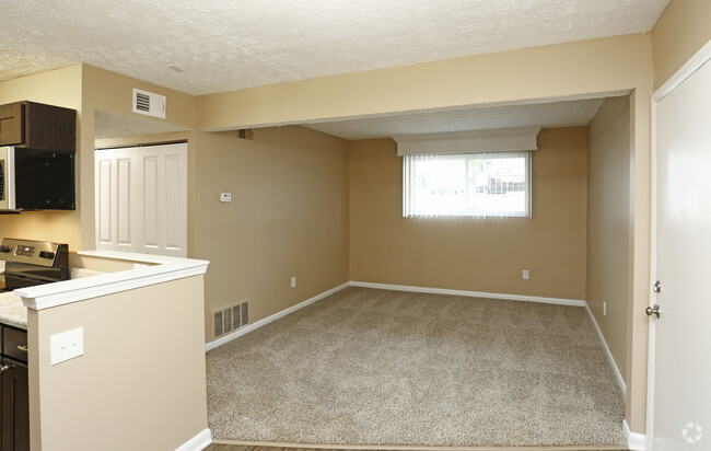 2BR, 1 BA - 832 SF - Furlong Trails Apartments