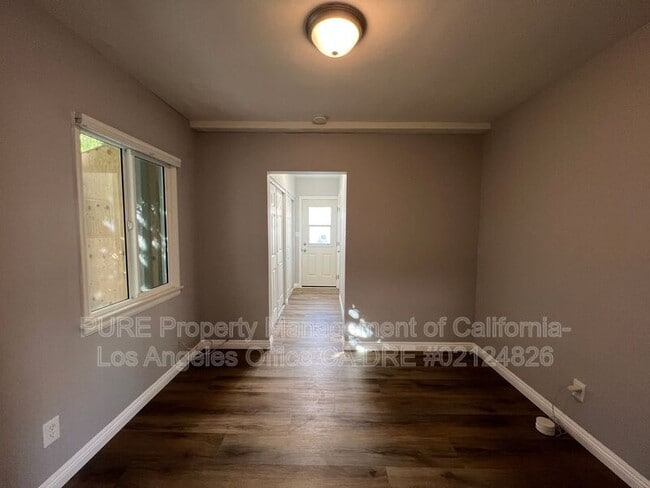 Building Photo - 10715 1/2 Tabor Street