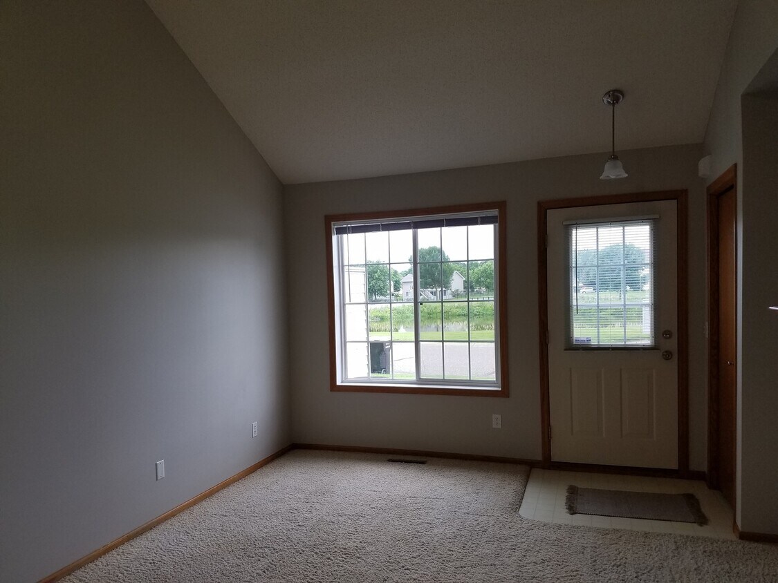 Primary Photo - 2 Bedroom Plus Loft / 2 Bath Townhome