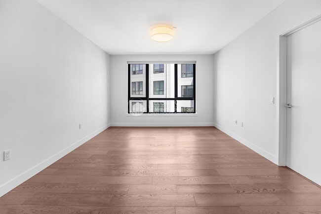 Foto del edificio - 1300 22nd St