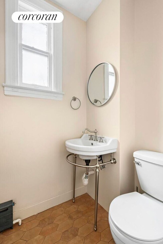 Foto del edificio - 338 Clermont Ave