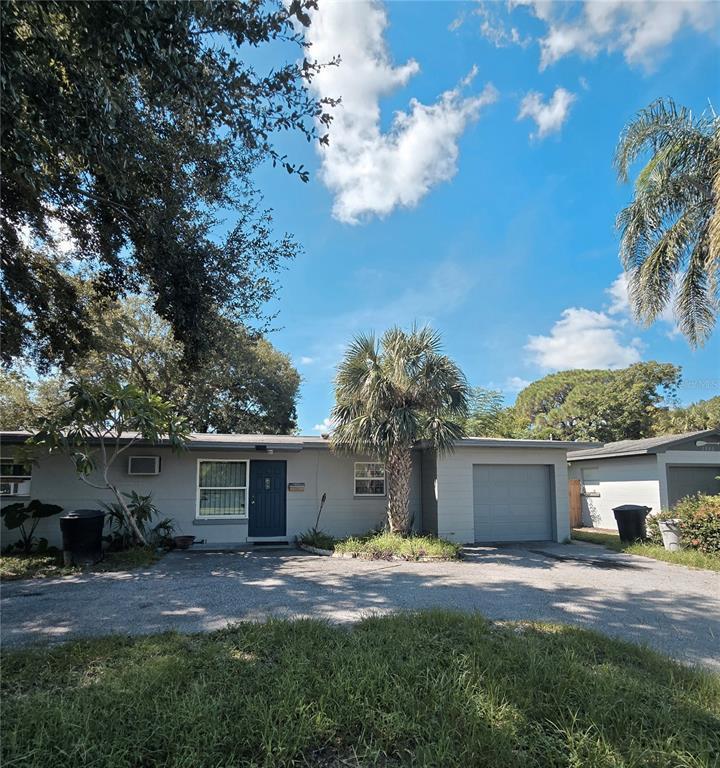 Foto principal - 1300 77th Ave N