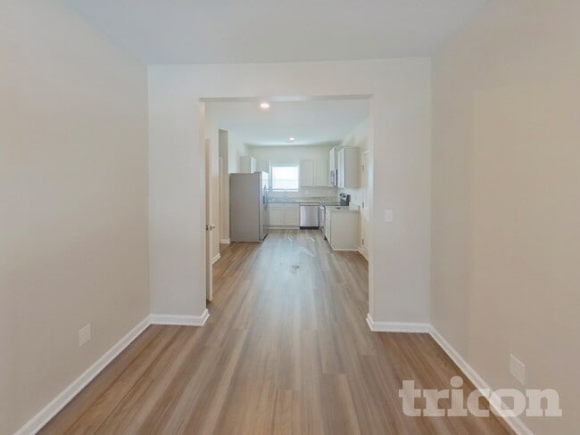 Building Photo - 412 Wallace Cir