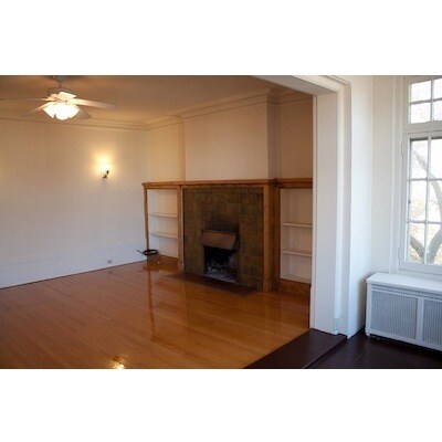 Foto del edificio - 5600 S Dorchester Ave