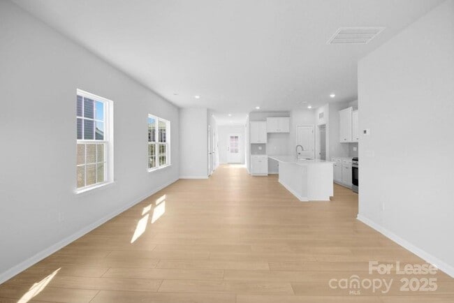 Building Photo - 4326 Shimmering Stone Wy