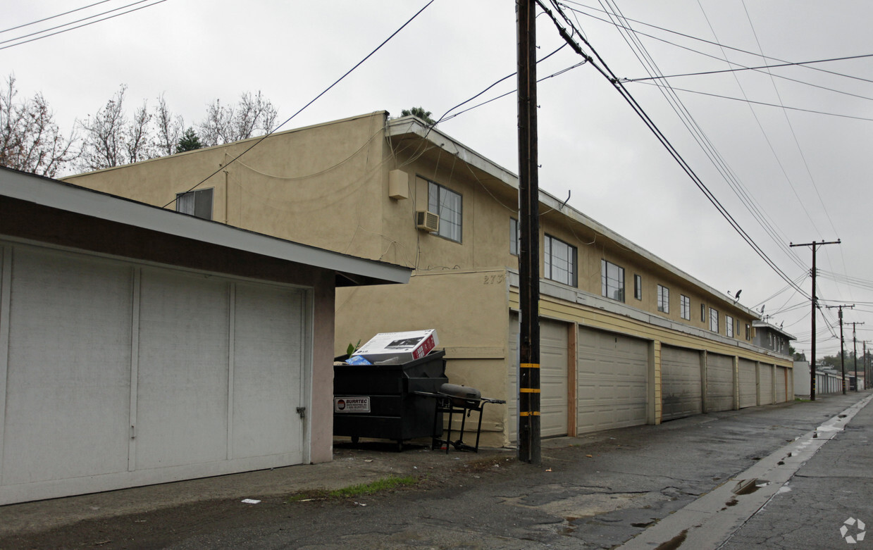 Building Photo - El Dorado Apartments