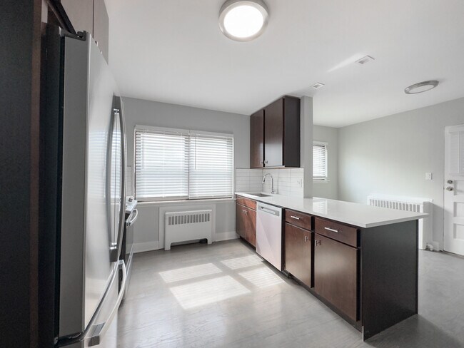 Building Photo - 551 Sheridan Square
