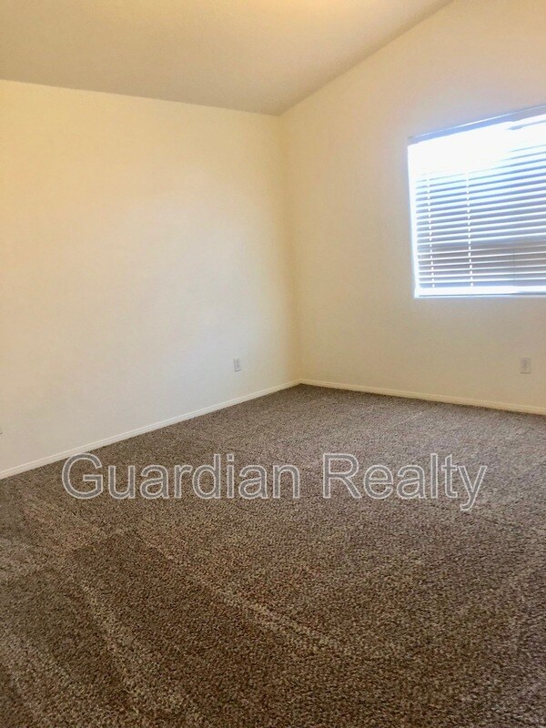 Building Photo - 3804 Chandler Cove Ave