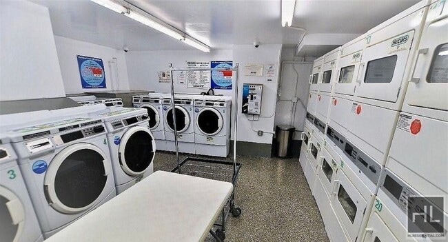 Foto del edificio - Fourth Avenue