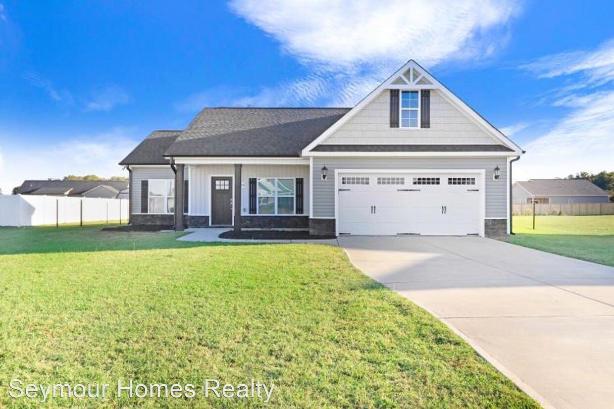 3 br, 2 bath House 102 Lamb Court House for Rent in Pikeville, NC