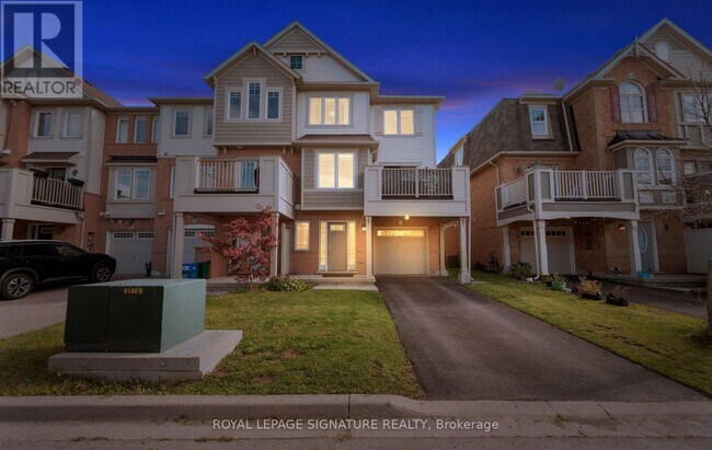 Building Photo - 240 Mortimer Cres