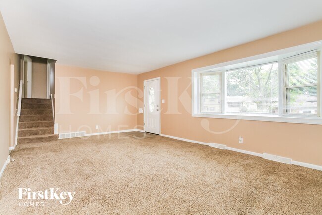 Foto del edificio - 1015 Thunderbird Dr