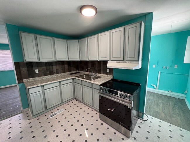 Foto del edificio - 102 Melvin Dr