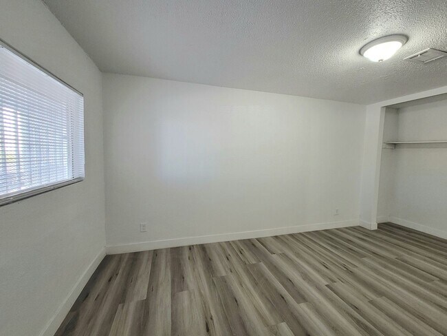 Building Photo - 740 N 11th Street