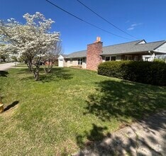 Building Photo - 414 Lee Dr