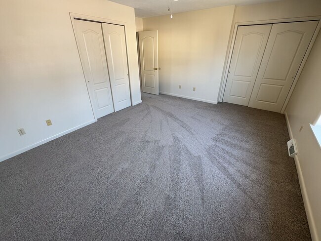 Foto del edificio - Town Home