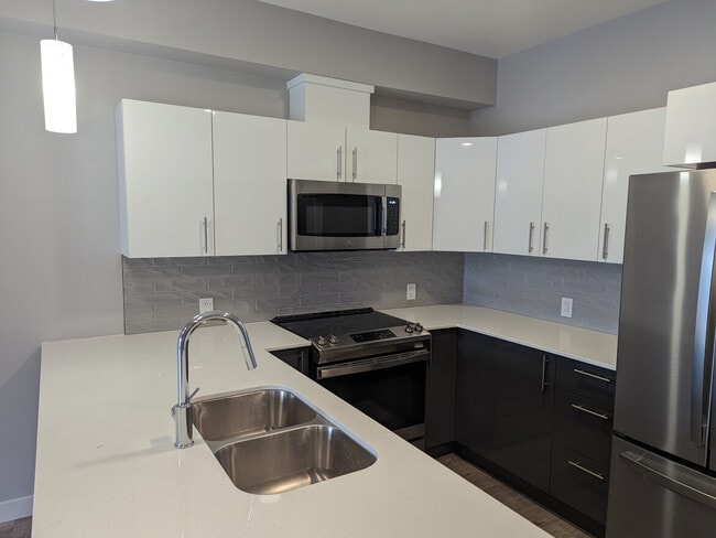 Cuisine - The Frontier