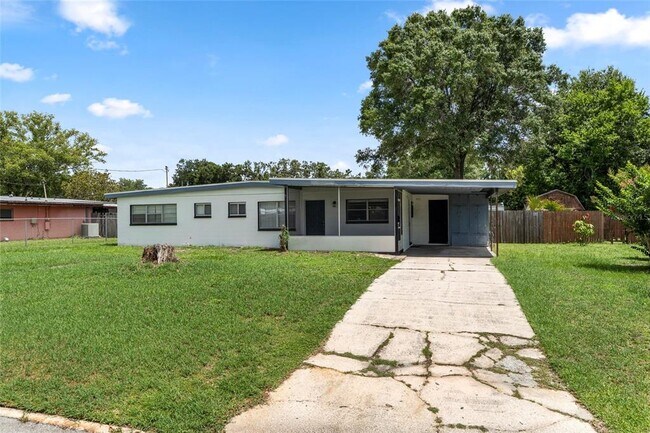 Building Photo - 512 Langford Cir
